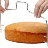 Cake en taartsnijder met staaldraad